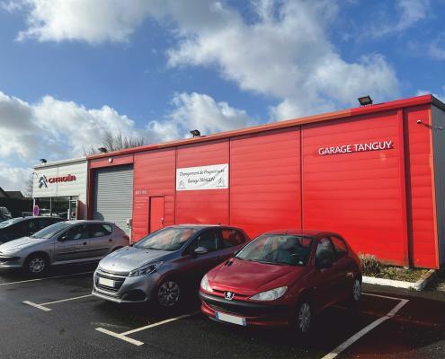 Enseigne pour Garage Tanguy - Vue de loin