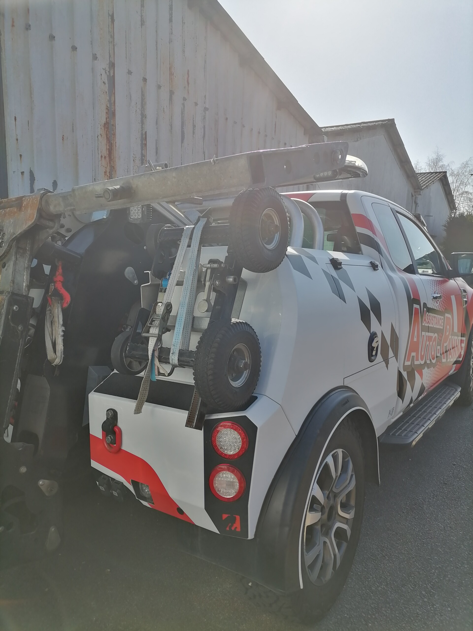 Covering d'une ford pour Assistance Auto Panne - Arrière du véhicule