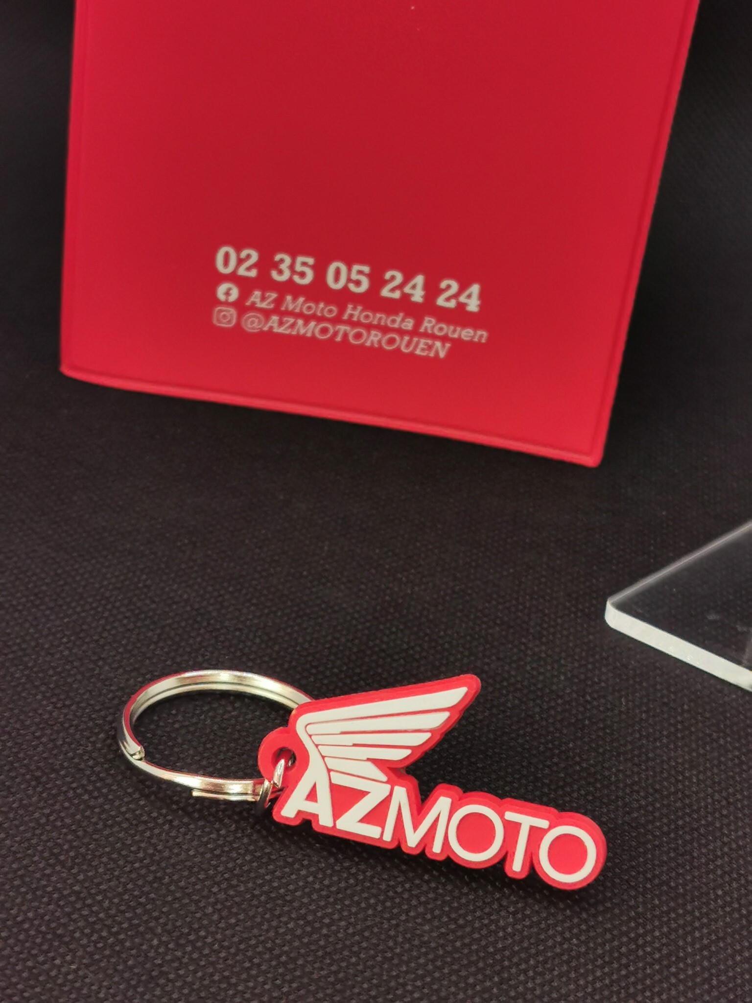 Porte carte grise, stylos et porte-clé personnalisés pour AZ Moto - Zoom porte-clé