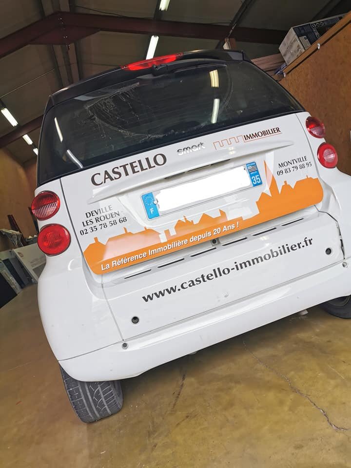 Décoration vinyle d'une smart pour Castello - Vue du coffre